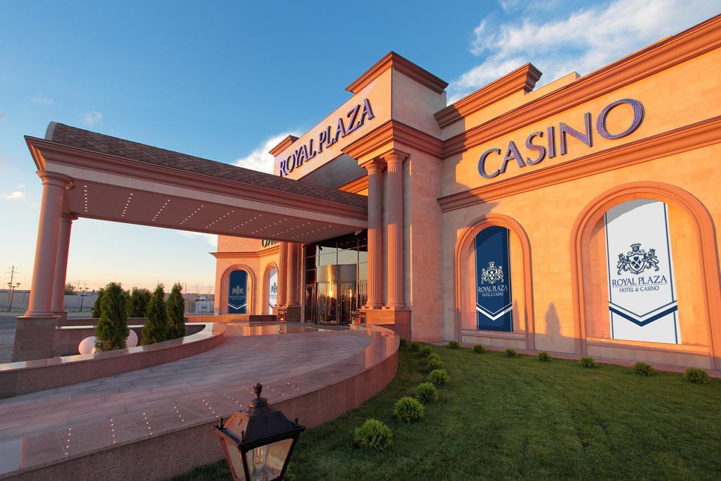 Royal Plaza Hotel And Casino Qapschaghai Exterior foto