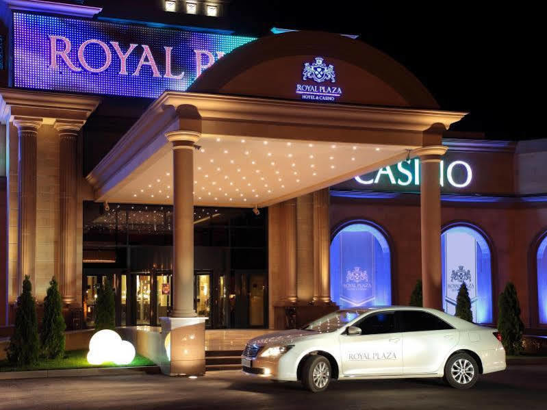 Royal Plaza Hotel And Casino Qapschaghai Exterior foto